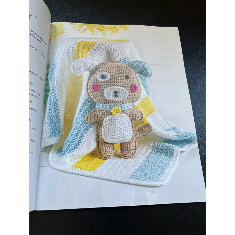 ANNIES CROCHET KAWAII CUDDLERS & ACCESSORIES 6 CUDDLERS 2 BLANKET DESIGNS